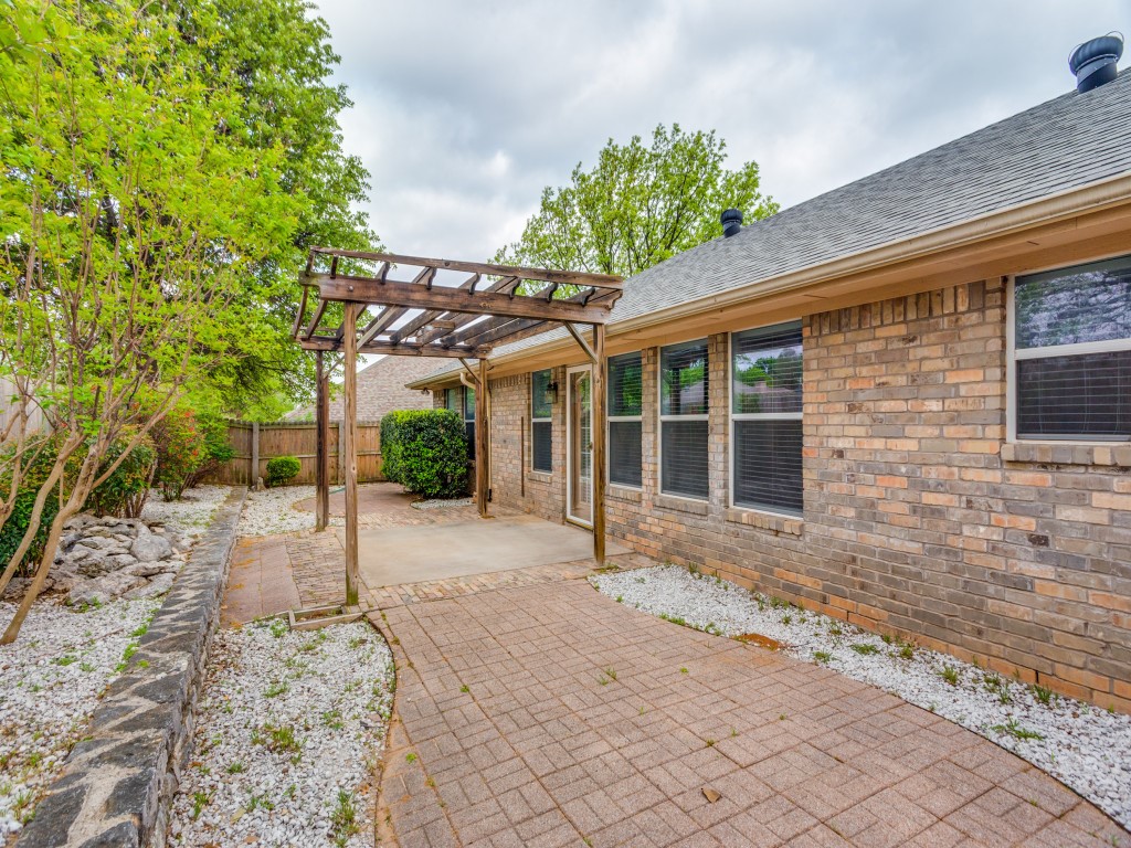1014 Teresa Court Granbury TX 76048