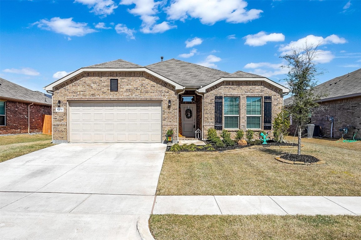 1215 Tiburon Trail Cleburne TX 76033