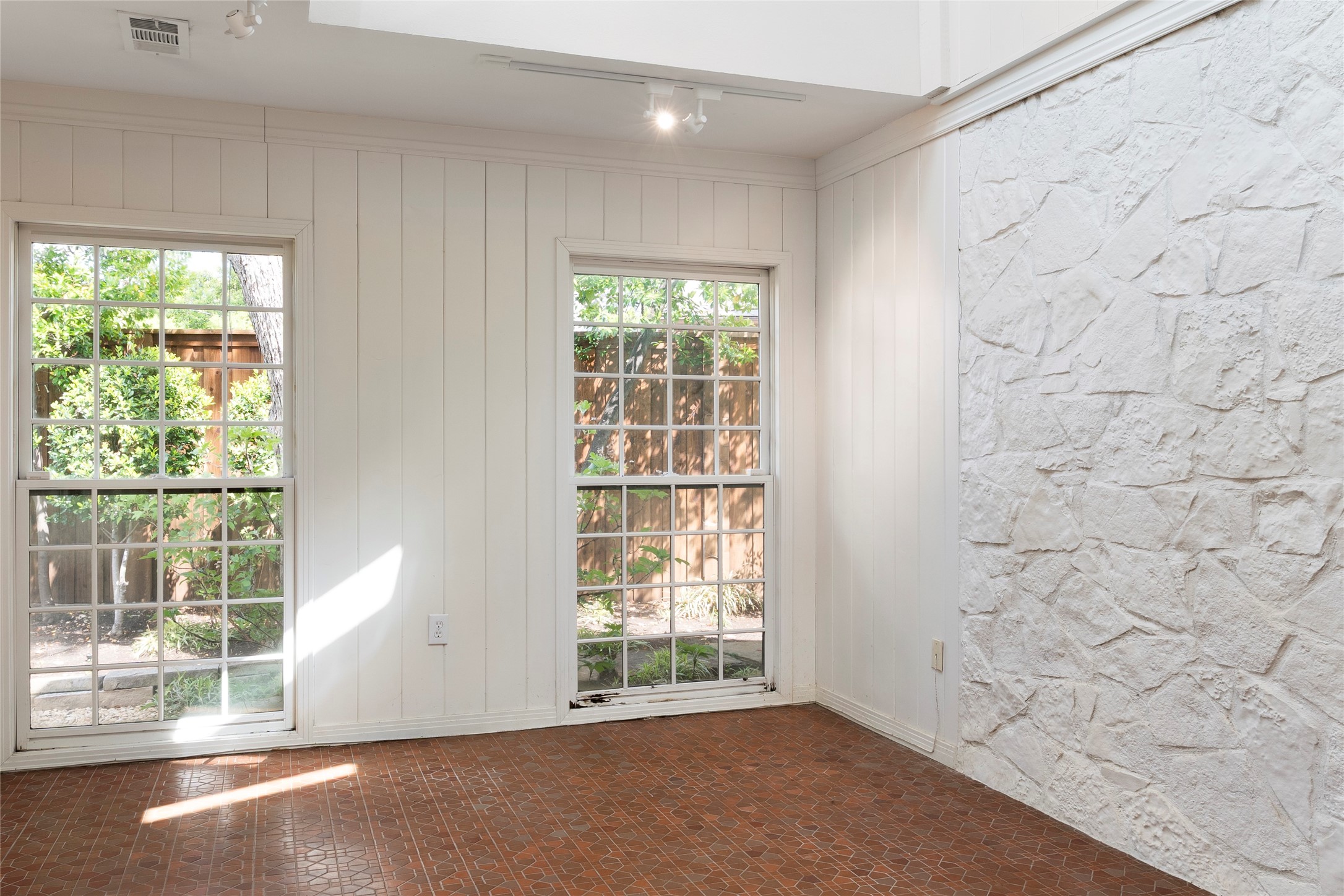 4676 Lorraine Avenue Highland Park TX 75209