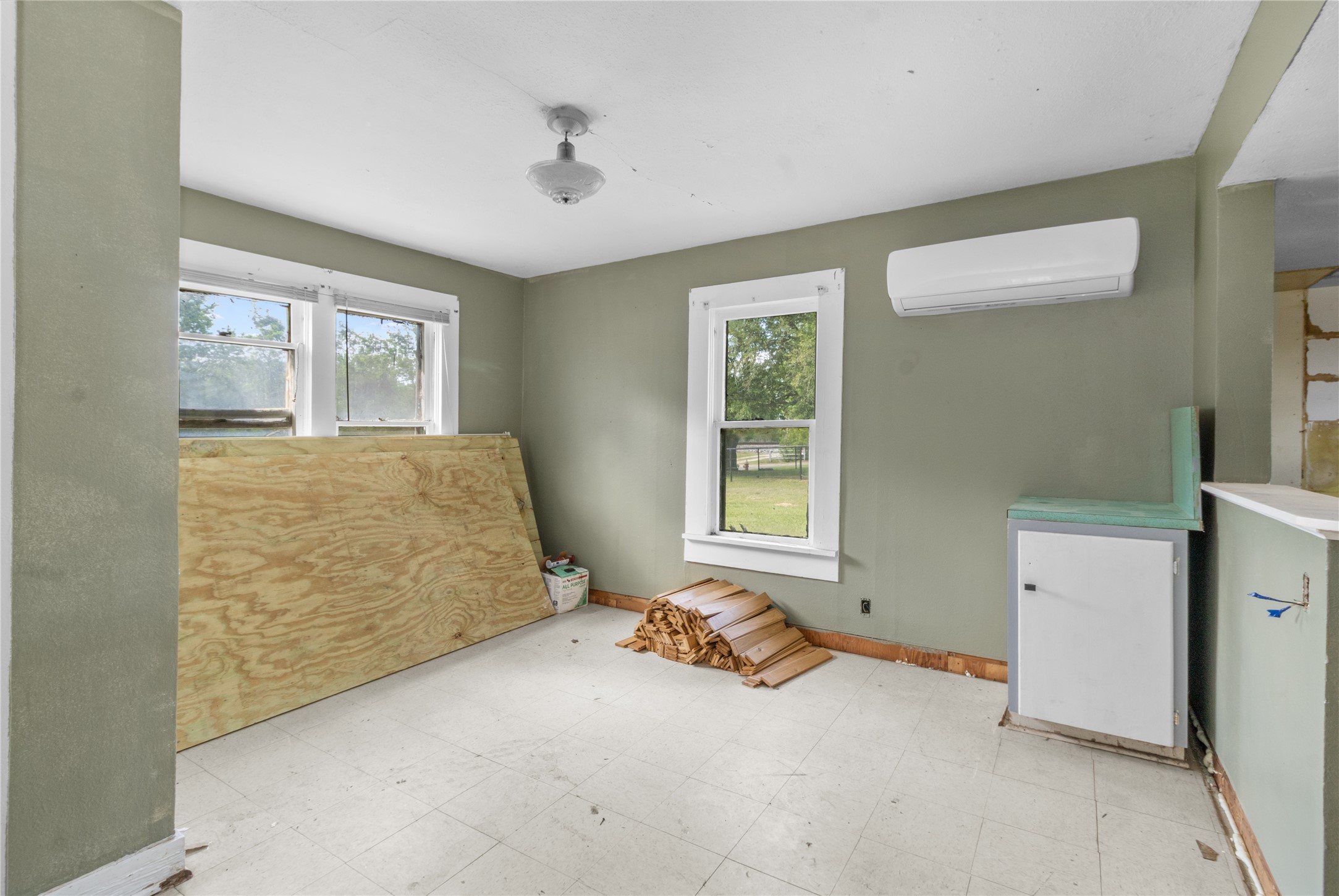 400 W Front Street Trinidad TX 75163