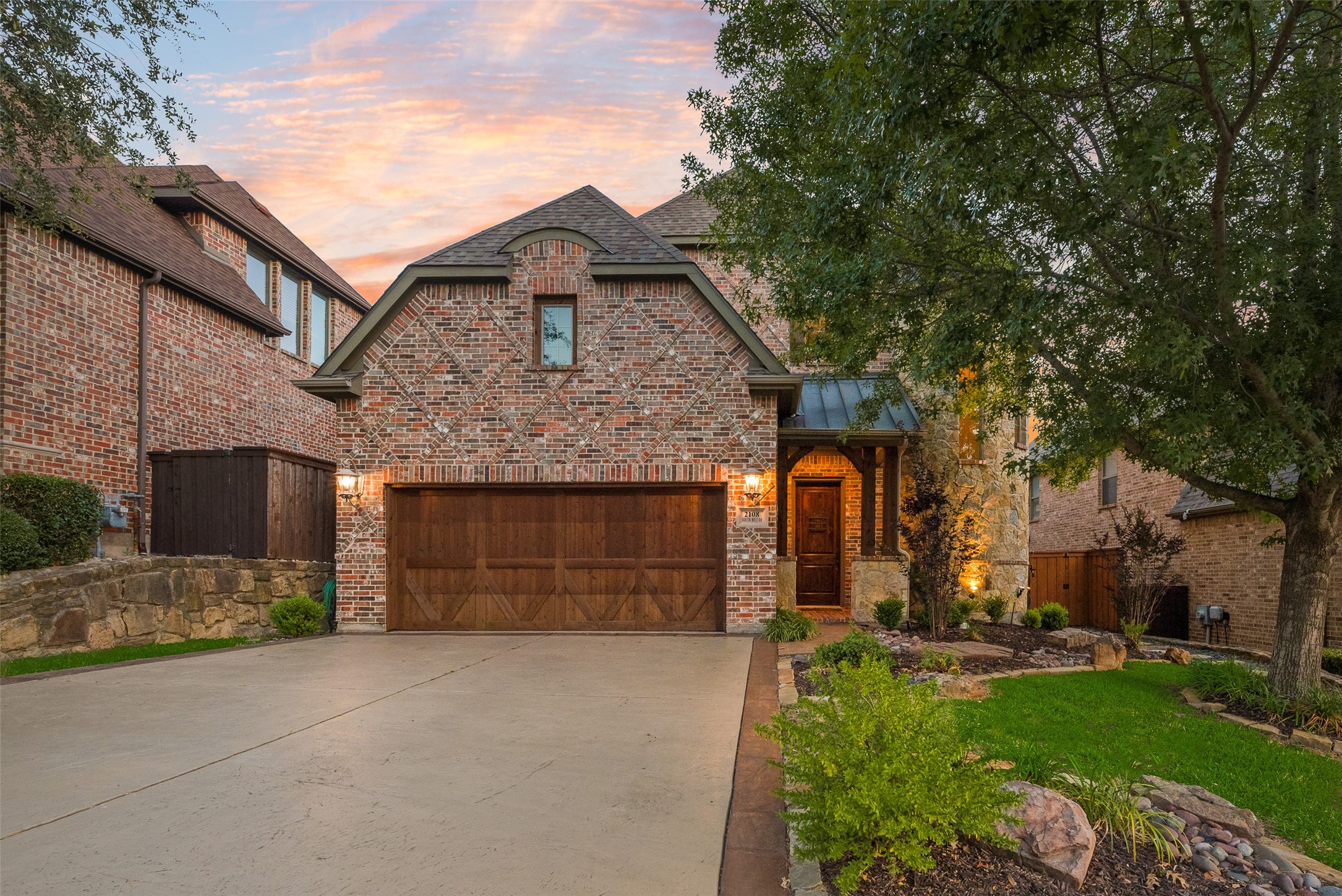 2108 S Hill Drive Irving TX 75038
