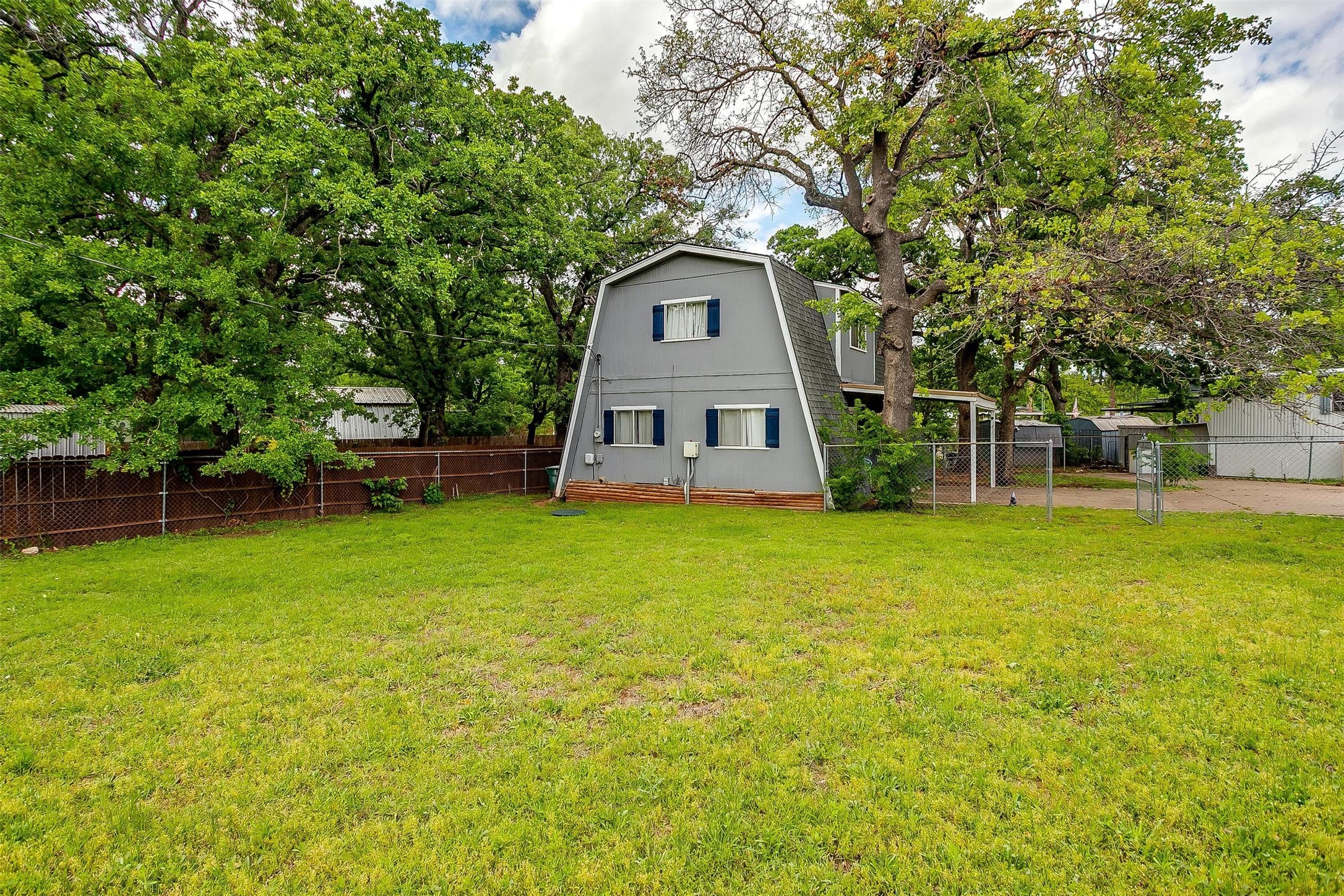 4306 Elmwood Court Granbury TX 76049
