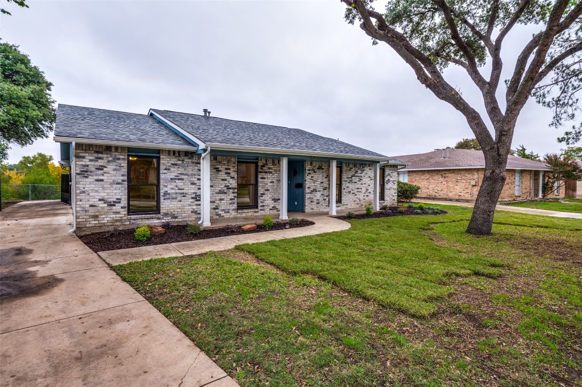 1831 Woodbury Carrollton TX 75007