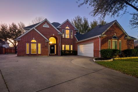 6402 Creekbend Court Arlington TX 76001