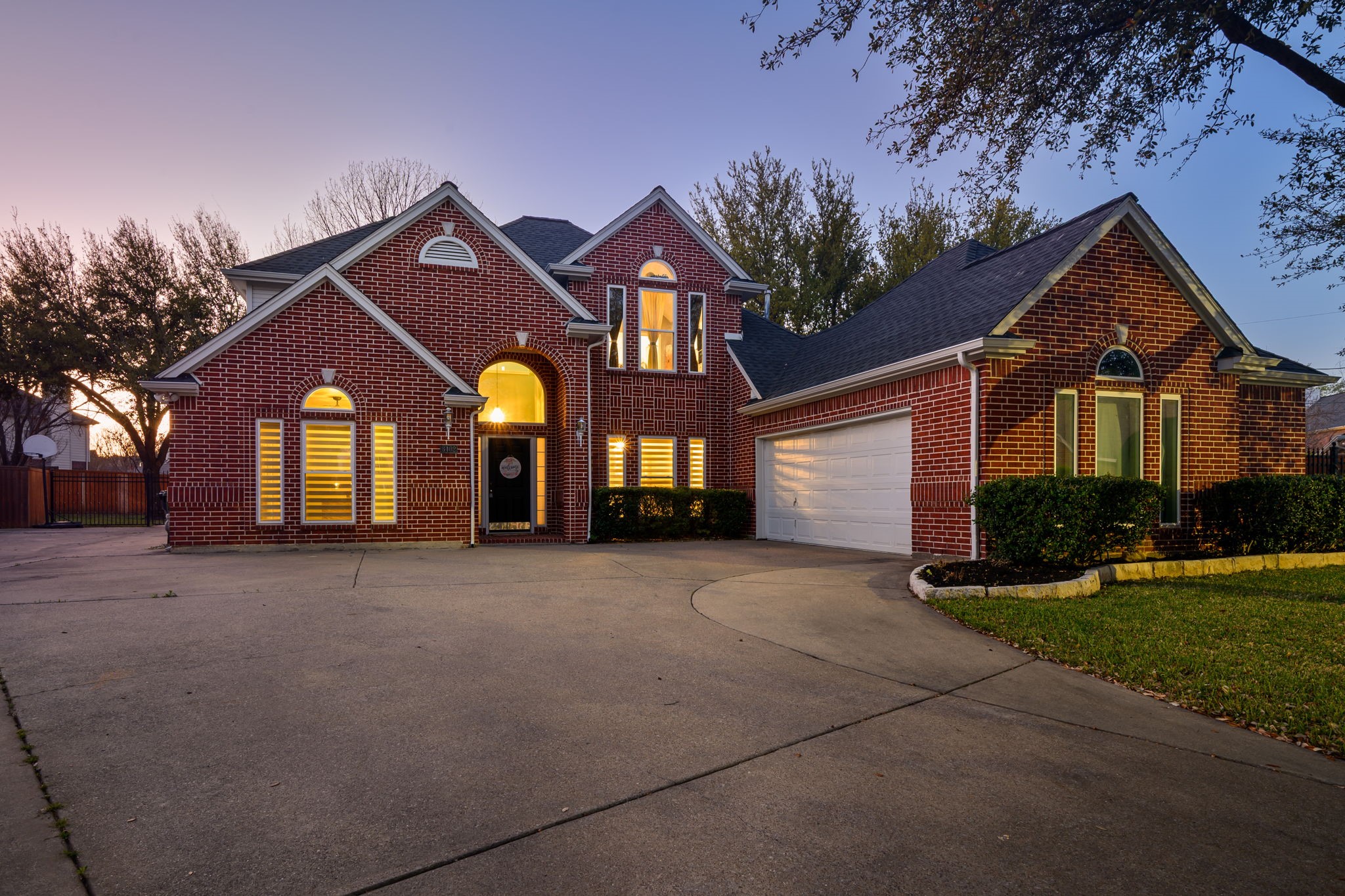 6402 Creekbend Court Arlington TX 76001