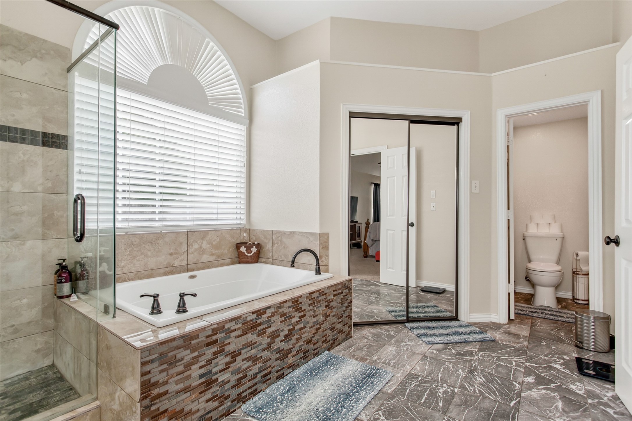 2140 Sandell Drive Grapevine TX 76051