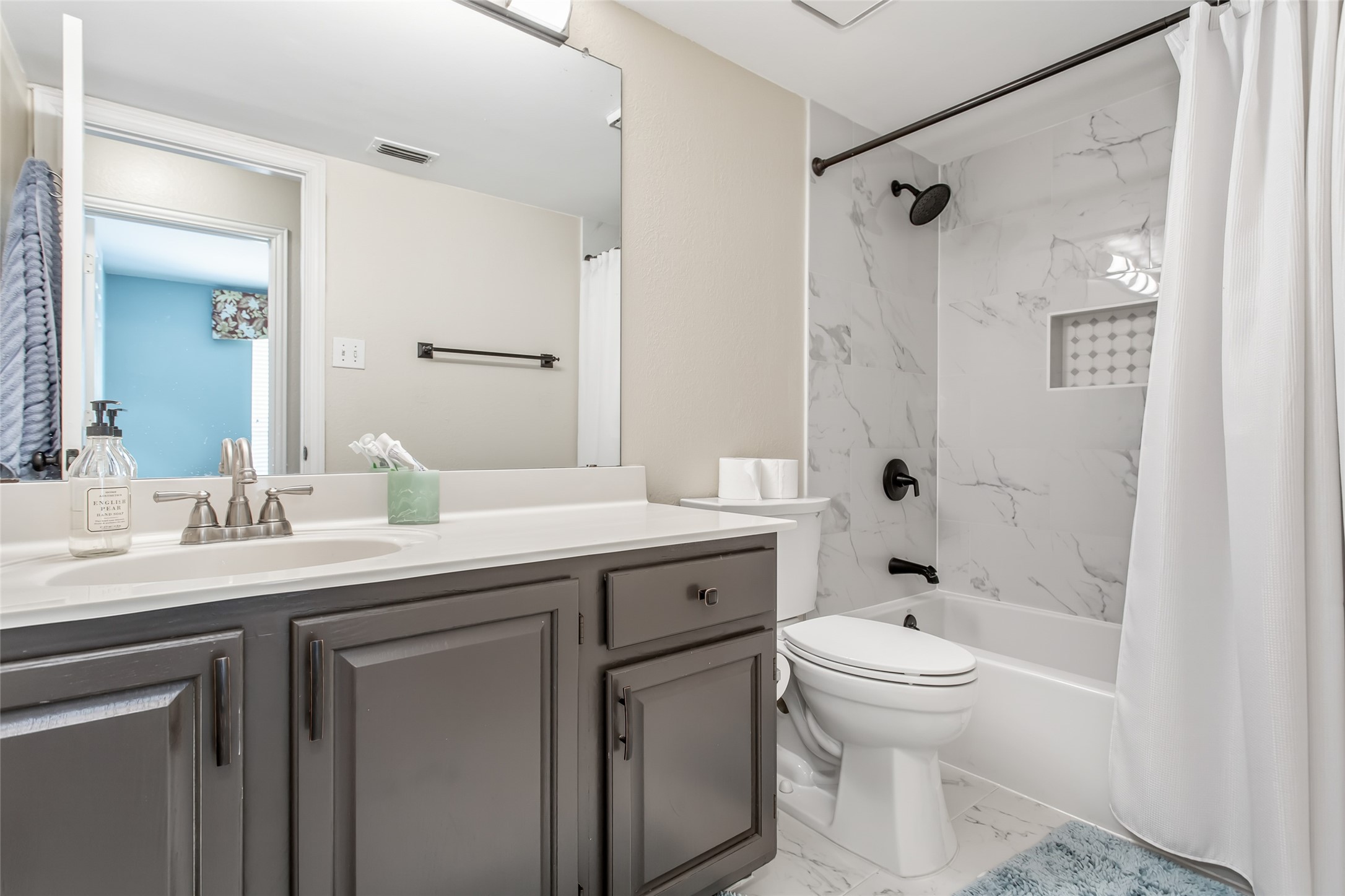 2140 Sandell Drive Grapevine TX 76051