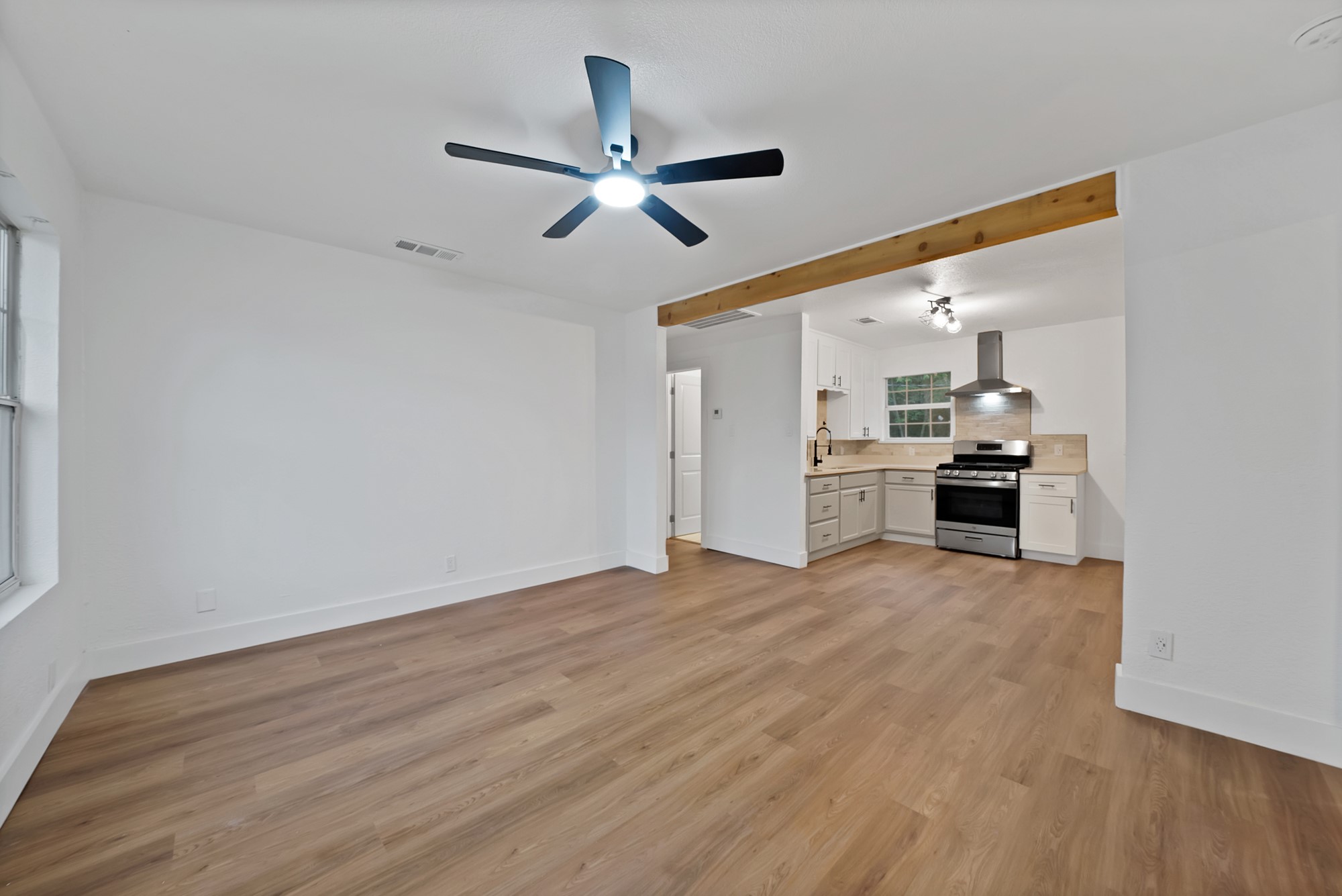 4248 Lorin Avenue Fort Worth TX 76105