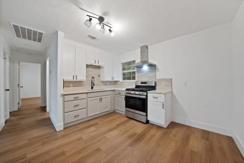 4248 Lorin Avenue Fort Worth TX 76105