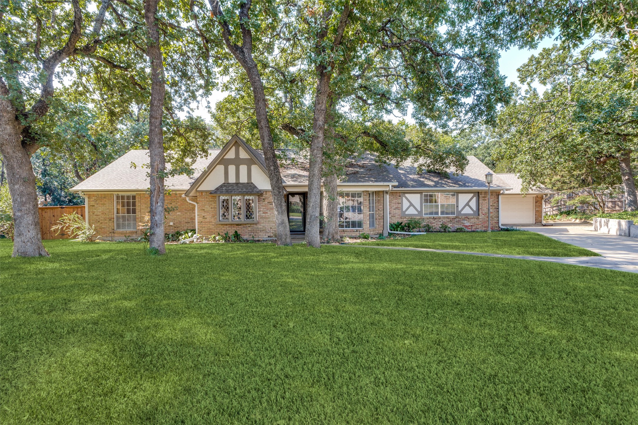 2714 Ripplesprings Court Arlington TX 76016