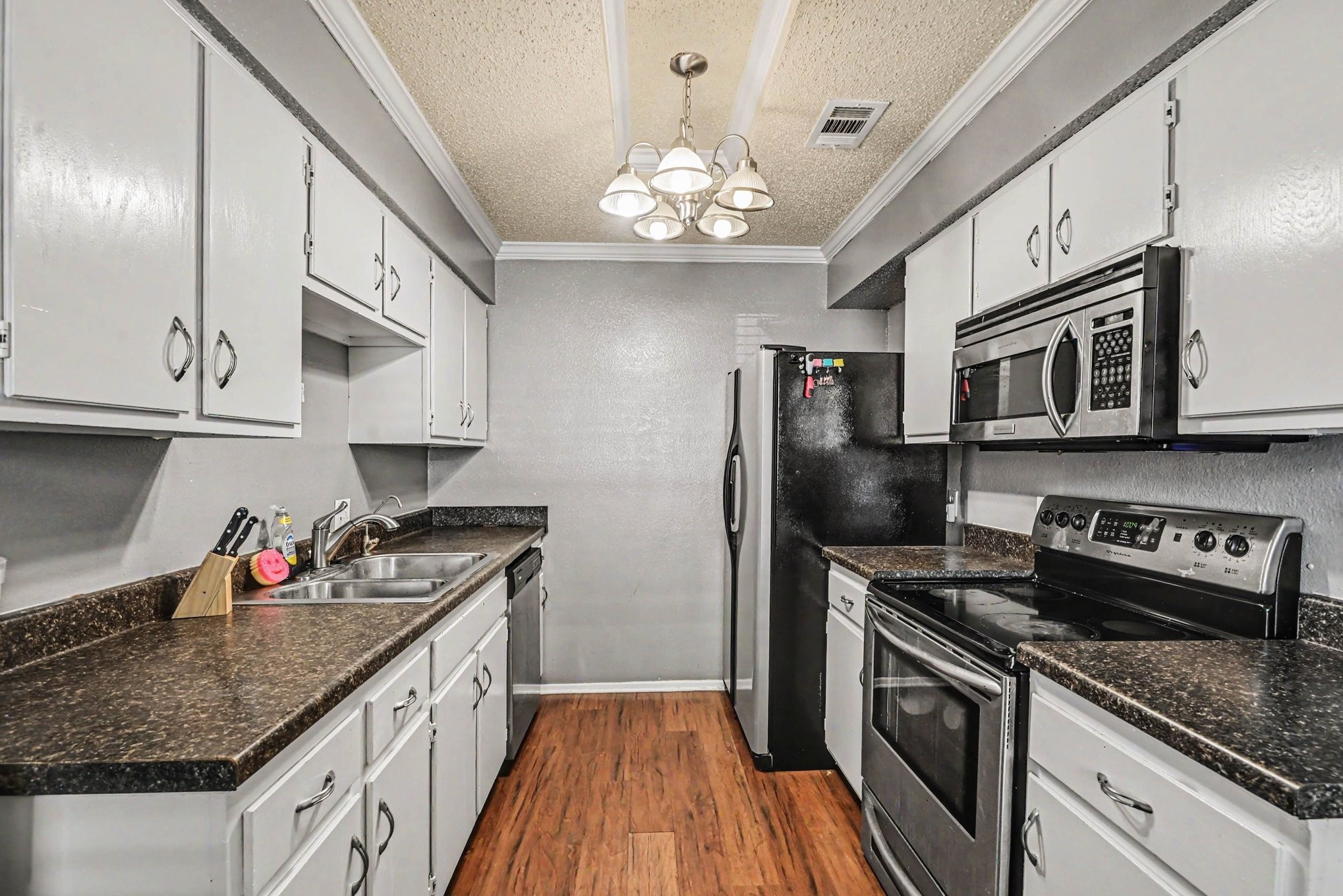 8553 James Court White Settlement TX 76108