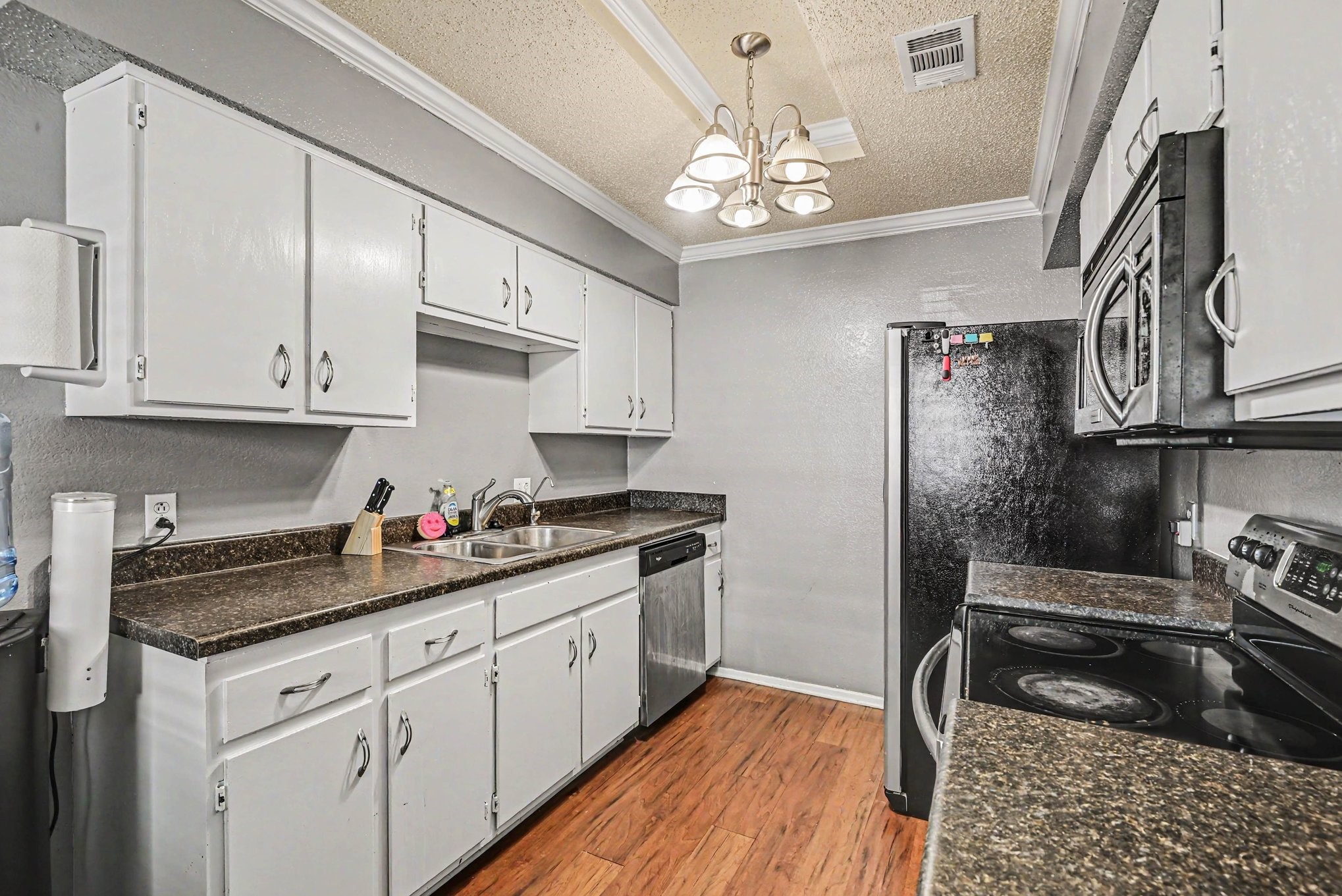 8553 James Court White Settlement TX 76108