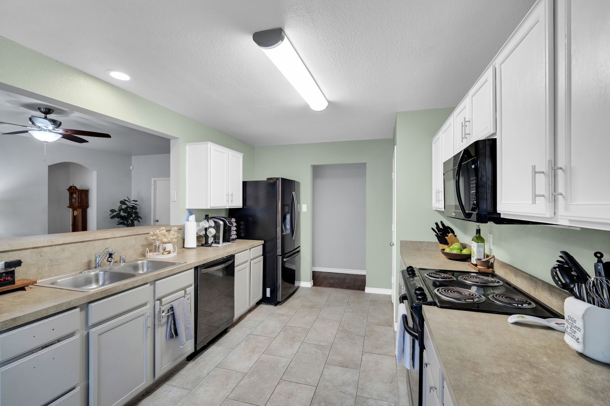 313 Shadow Bend Drive Red Oak TX 75154
