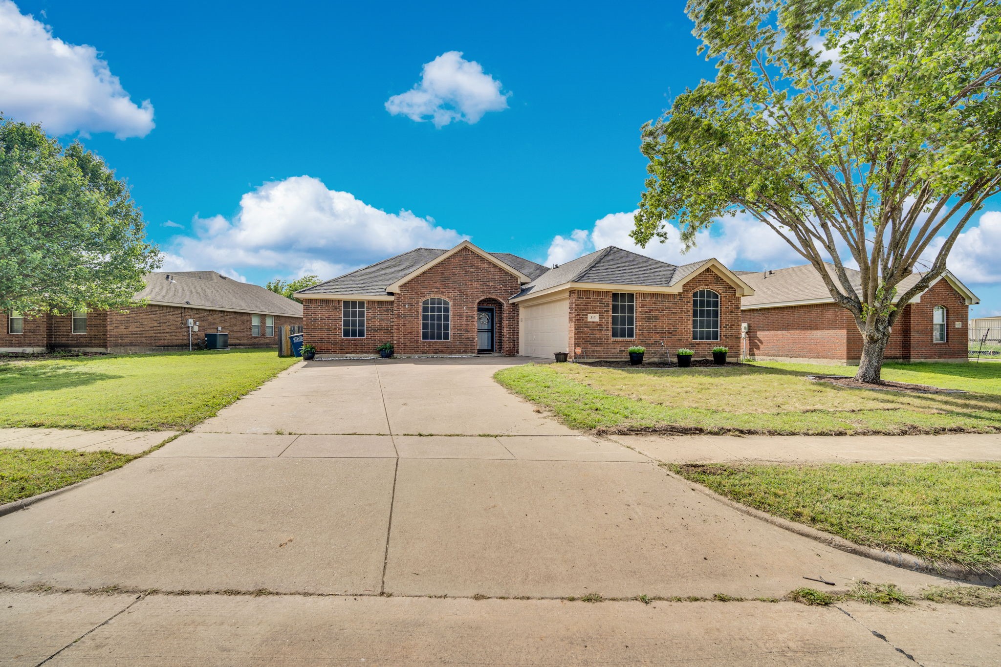 313 Shadow Bend Drive Red Oak TX 75154