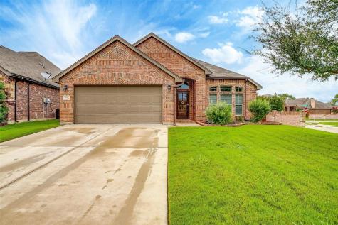 1140 Rosemary Court Burleson TX 76028