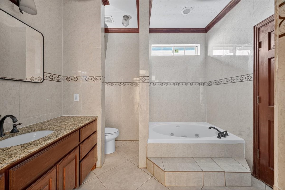 3532 W Jefferson Boulevard Dallas TX 75211