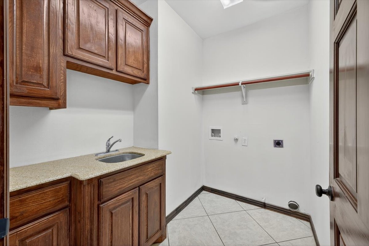 3532 W Jefferson Boulevard Dallas TX 75211