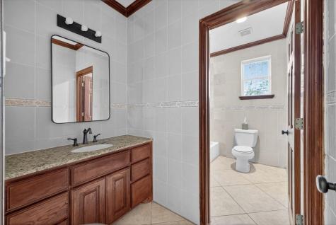 3532 W Jefferson Boulevard Dallas TX 75211