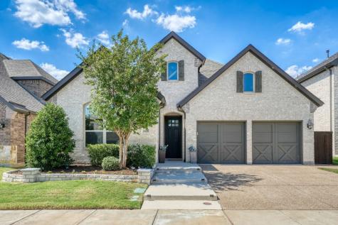 4425 La Roche Avenue Carrollton TX 75010