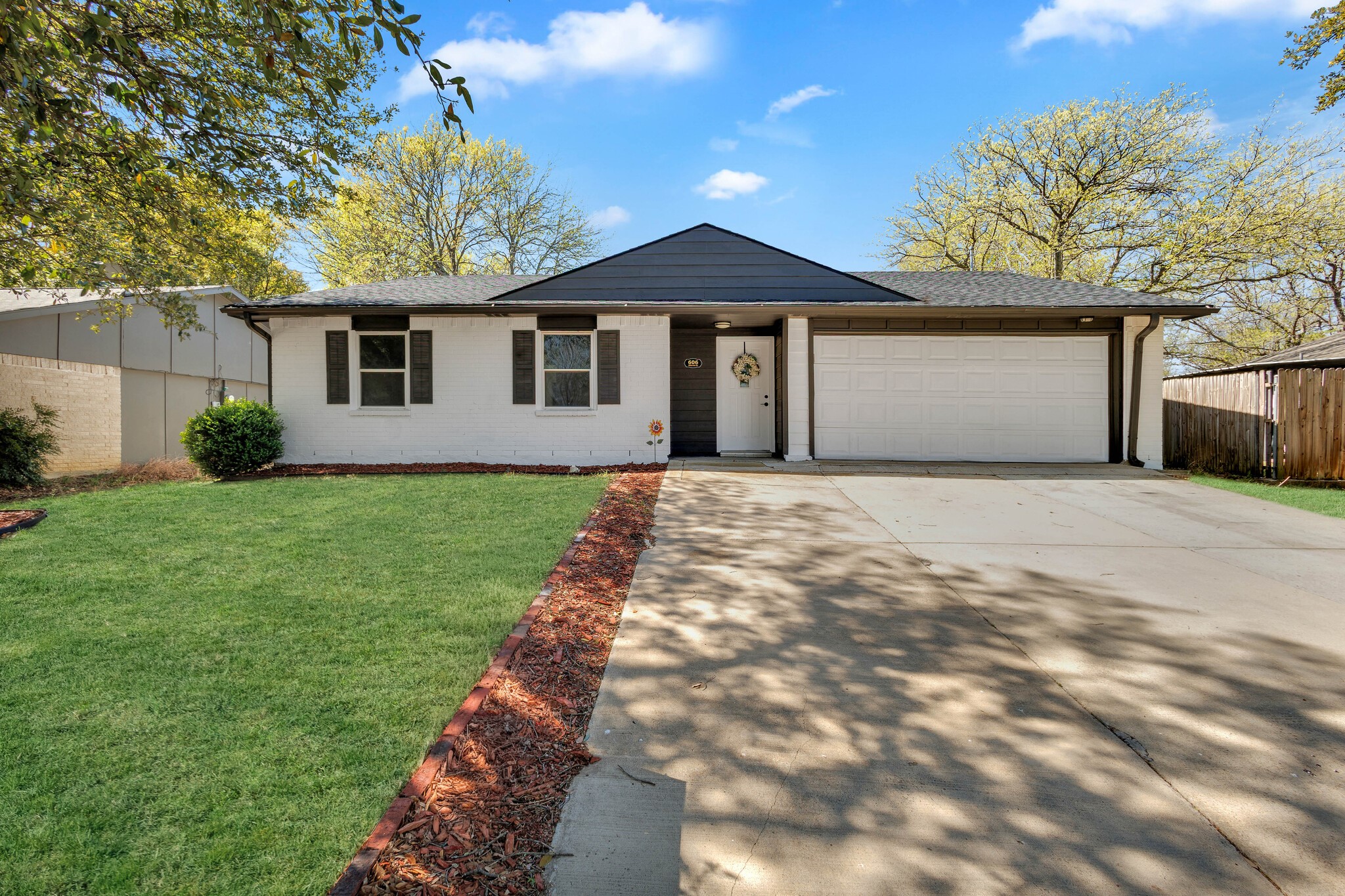 606 Hillcrest Street Mansfield TX 76063