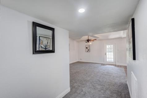 606 Hillcrest Street Mansfield TX 76063