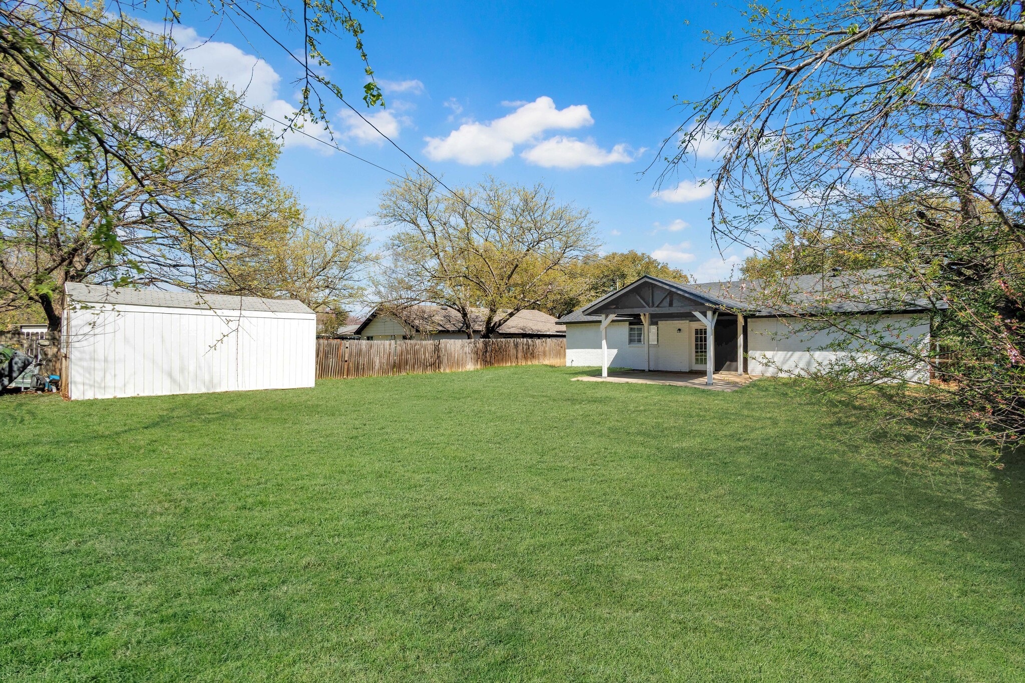 606 Hillcrest Street Mansfield TX 76063