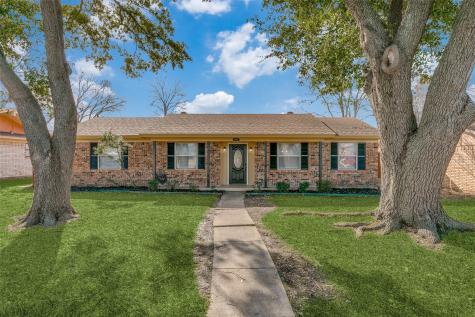 1502 Crockett Street Garland TX 75042