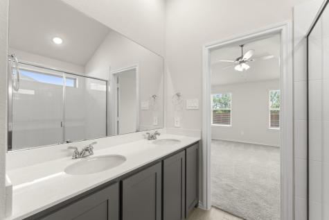 1633 Elle Lane Aubrey TX 76227