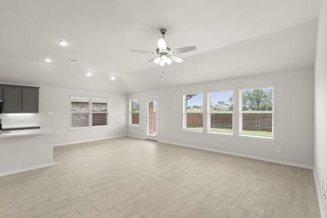 1633 Elle Lane Aubrey TX 76227