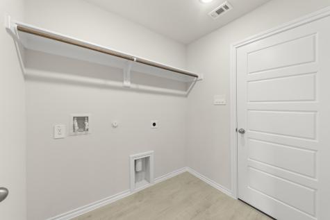 1633 Elle Lane Aubrey TX 76227