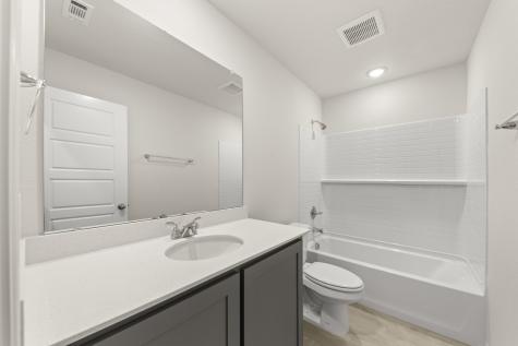 1633 Elle Lane Aubrey TX 76227