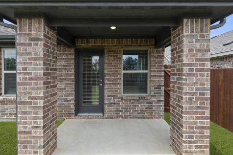 1633 Elle Lane Aubrey TX 76227
