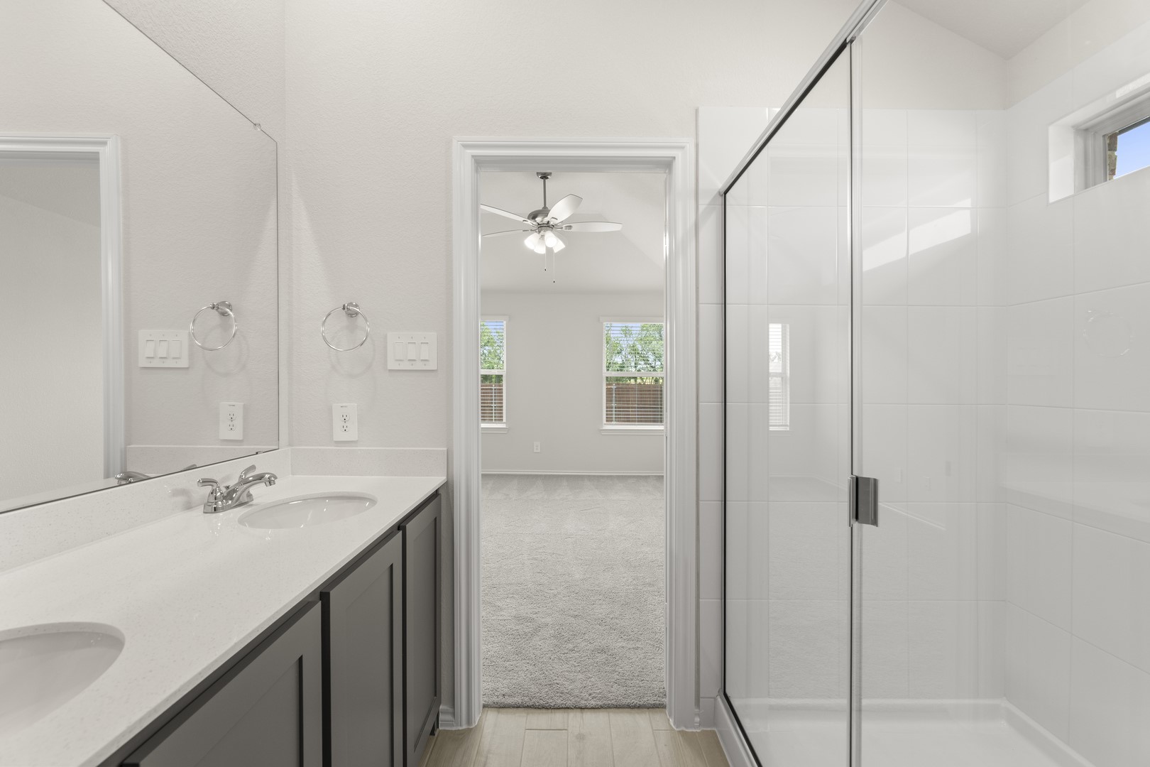 1633 Elle Lane Aubrey TX 76227