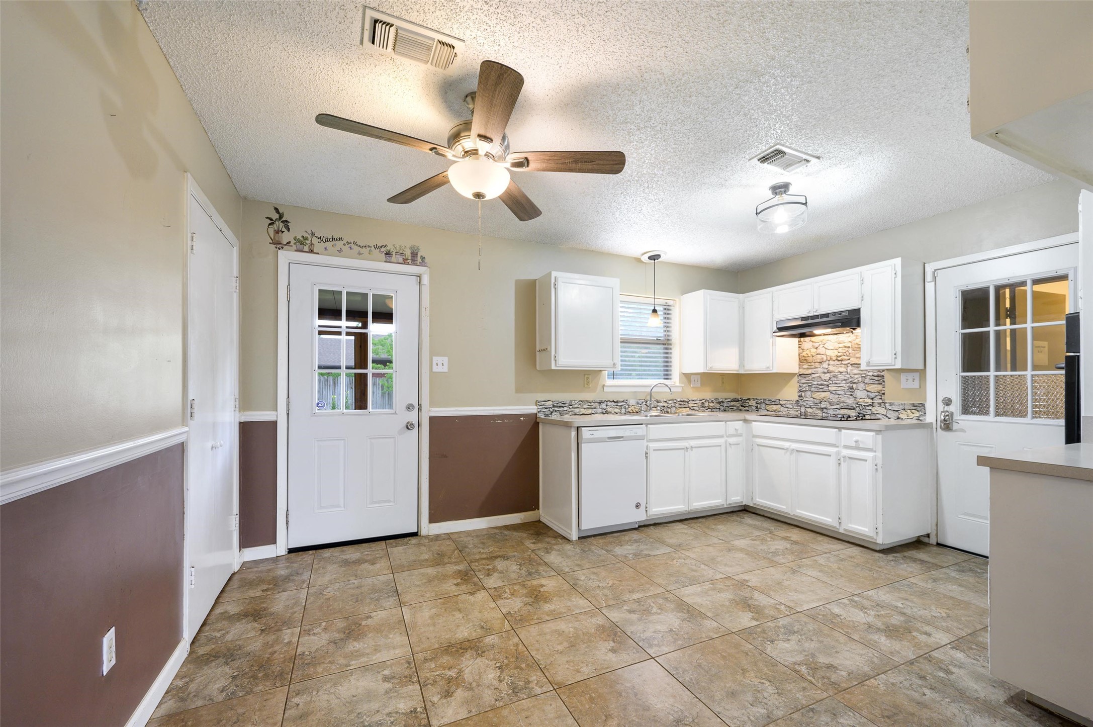 1119 Chester Street Cleburne TX 76033
