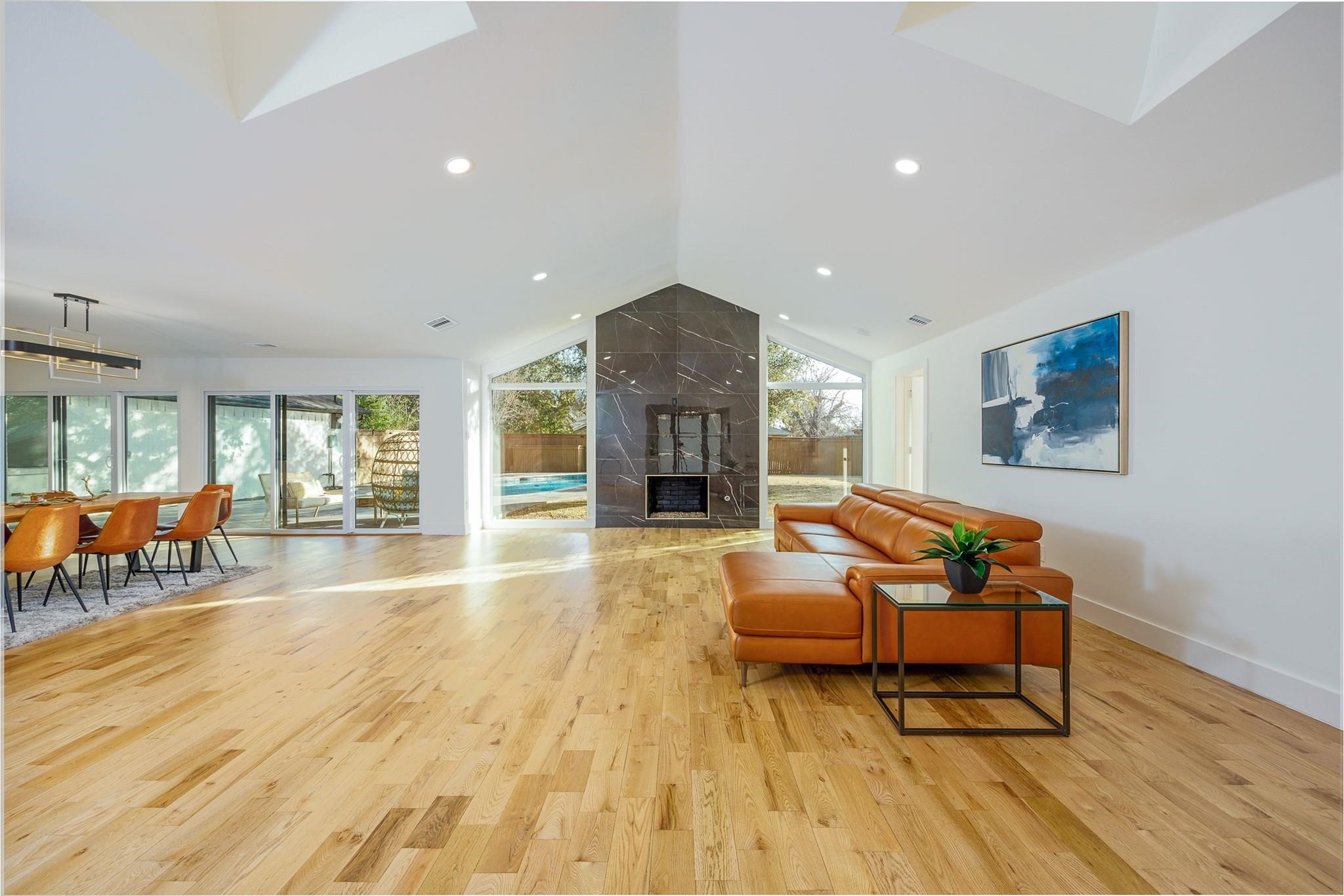 4048 Allencrest Lane Dallas TX 75244