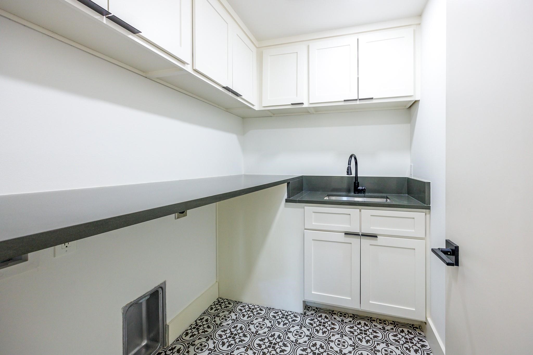 4048 Allencrest Lane Dallas TX 75244