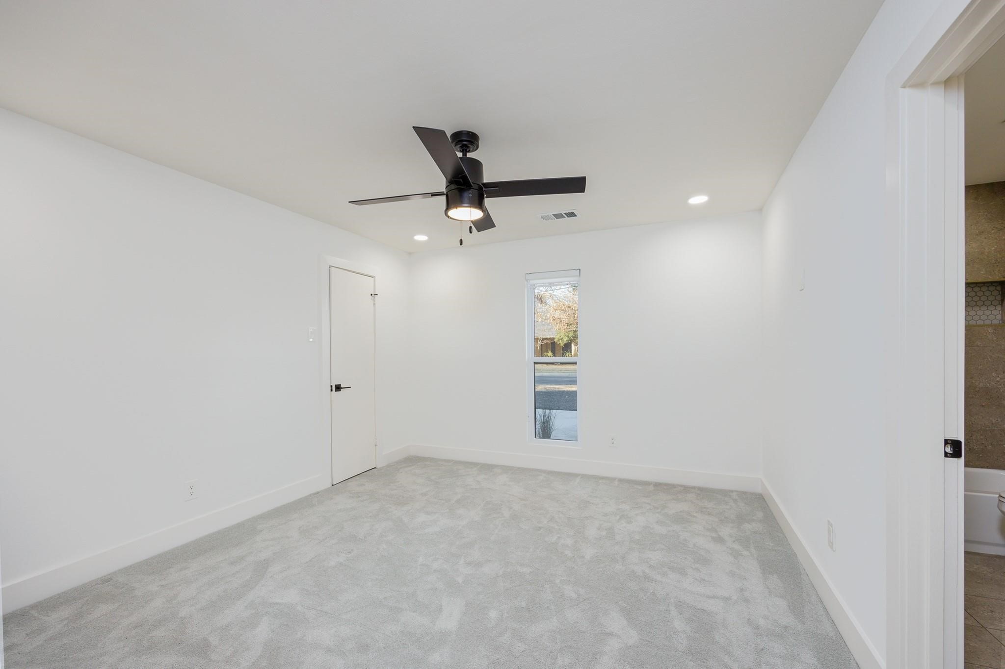 4048 Allencrest Lane Dallas TX 75244