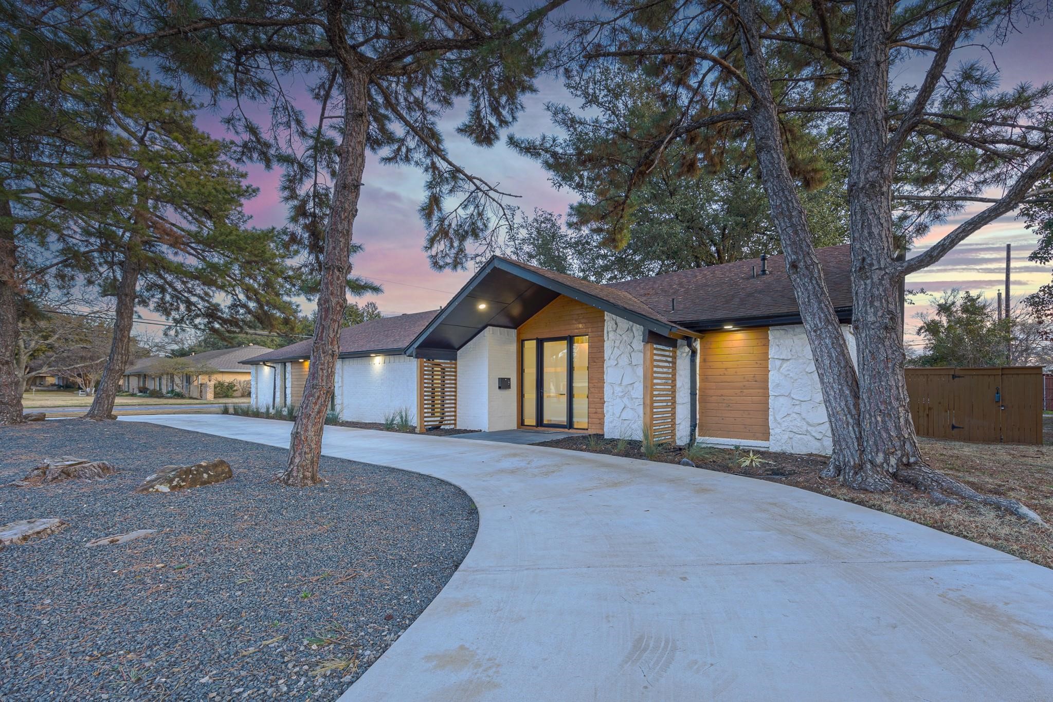 4048 Allencrest Lane Dallas TX 75244