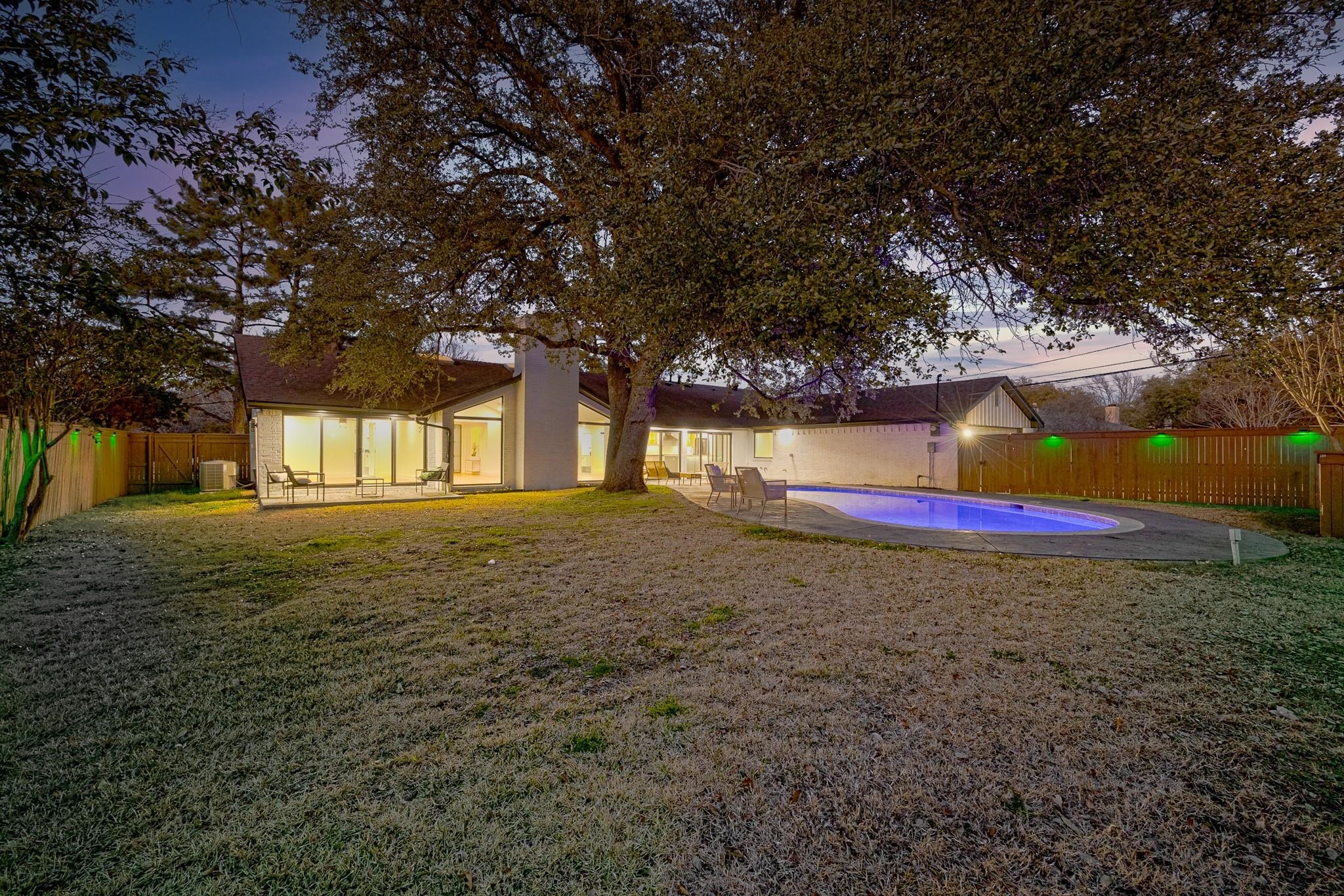 4048 Allencrest Lane Dallas TX 75244