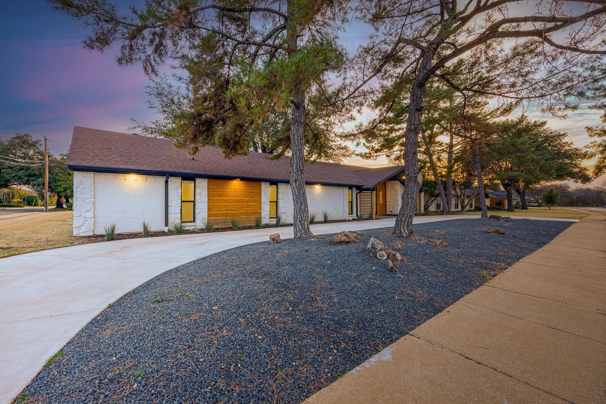 4048 Allencrest Lane Dallas TX 75244