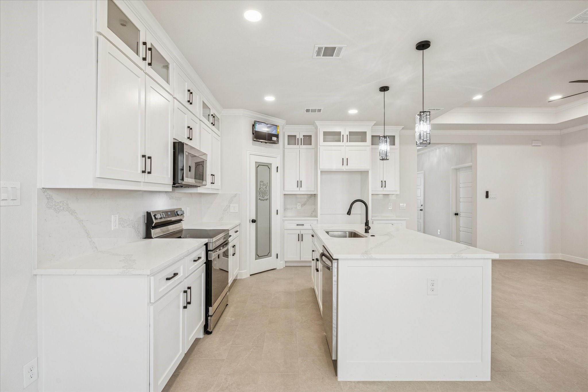 5627 Barkridge Drive Granbury TX 76048