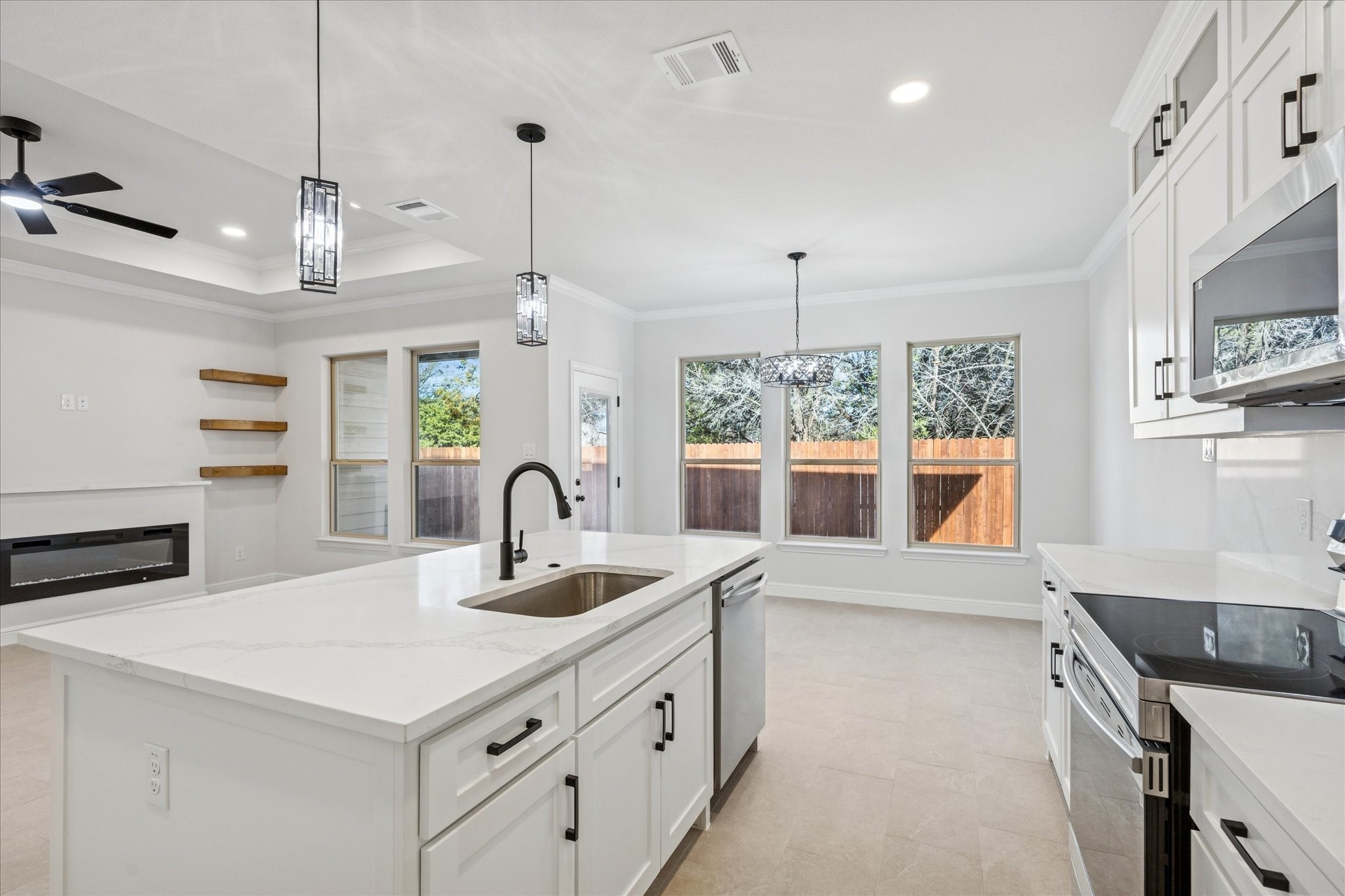 5627 Barkridge Drive Granbury TX 76048