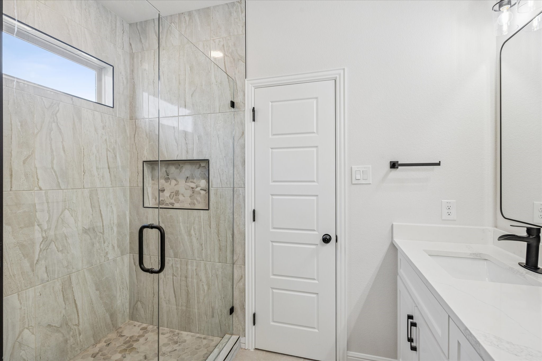 5627 Barkridge Drive Granbury TX 76048