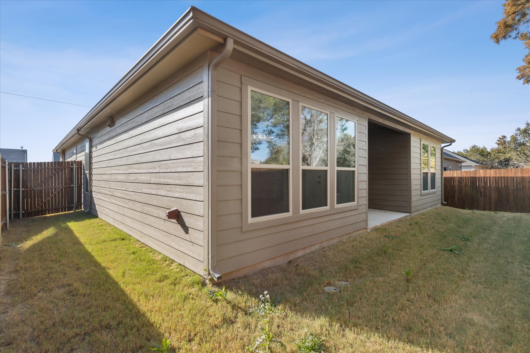 5627 Barkridge Drive Granbury TX 76048