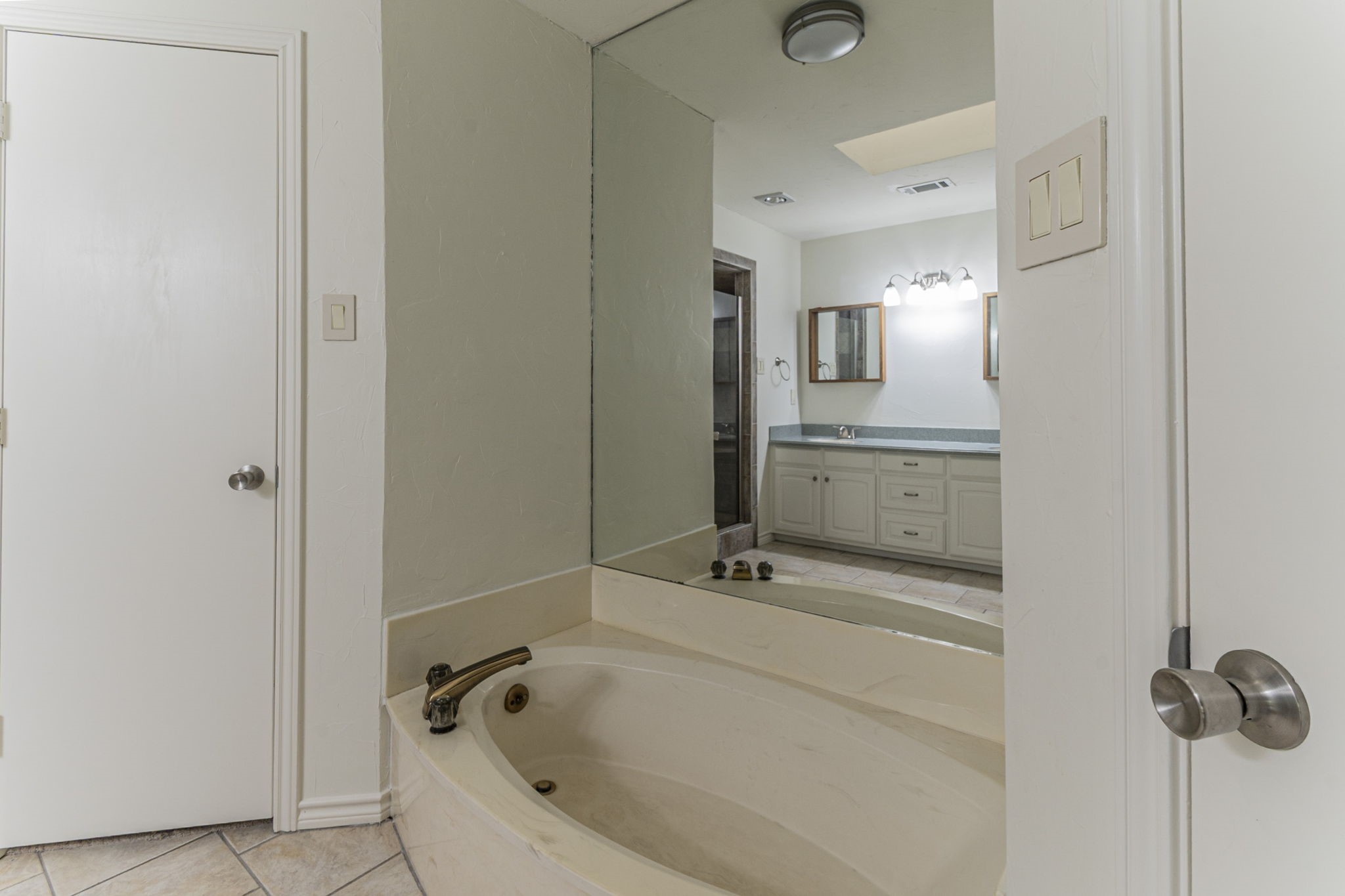 127 Nicklaus Nook Lancaster TX 75146