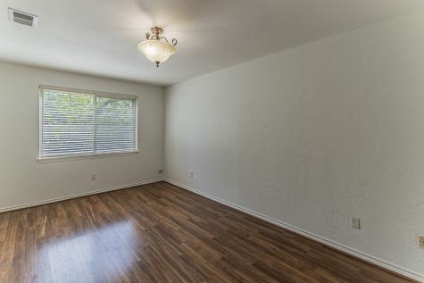 127 Nicklaus Nook Lancaster TX 75146