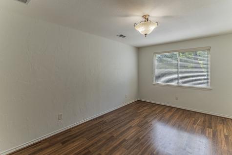 127 Nicklaus Nook Lancaster TX 75146