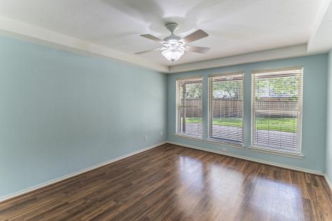 127 Nicklaus Nook Lancaster TX 75146