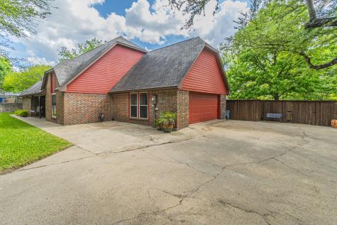 127 Nicklaus Nook Lancaster TX 75146