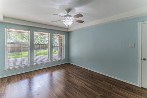 127 Nicklaus Nook Lancaster TX 75146